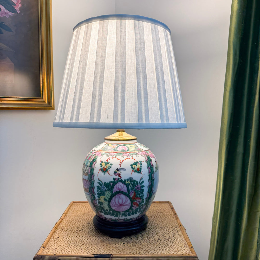 Vintage Rose Medallion Lamp