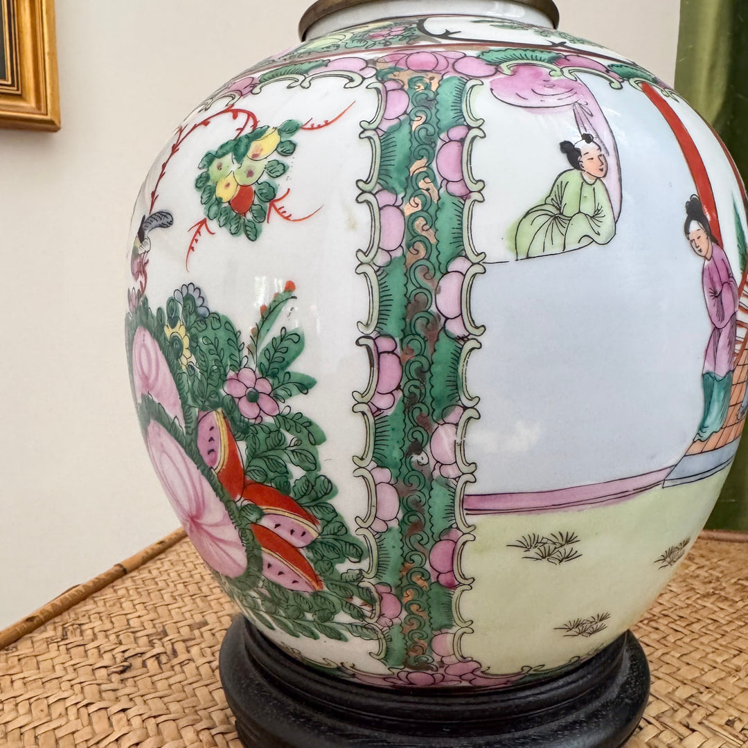 Vintage Rose Medallion Lamp