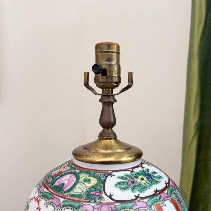 Vintage Rose Medallion Lamp