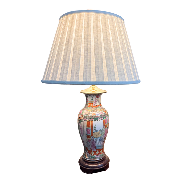 Vintage Rose Medallion Lamp