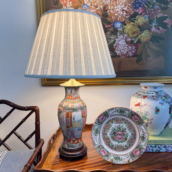 Vintage Rose Medallion Lamp