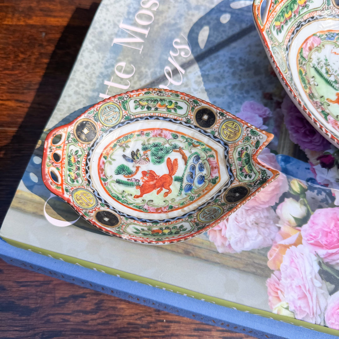 Antique Famille Rose Small Fish Plate