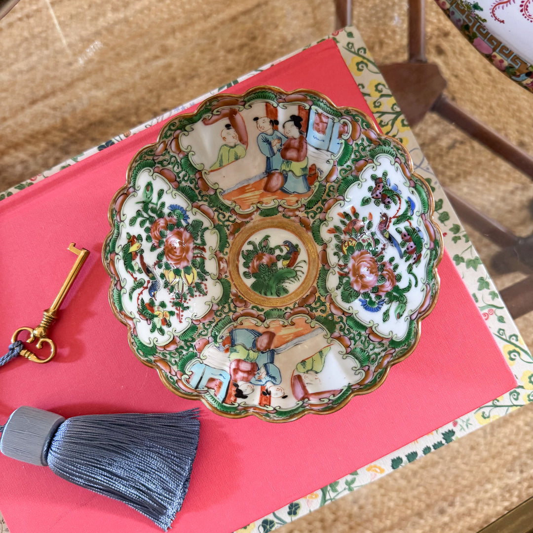 Antique Petite Rose Medallion Scalloped Bowl